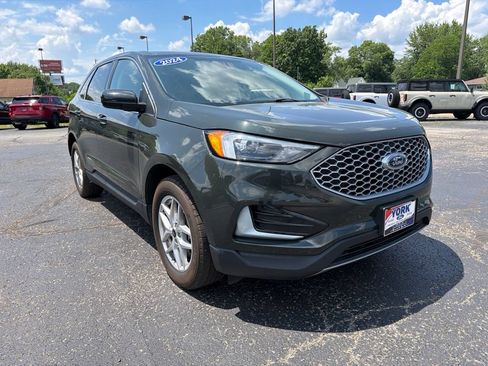 Used 2024 Ford Edge SEL w/ Cargo Accessory Package AWD/4WD image 14
