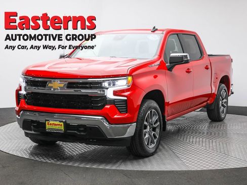 Used 2023 Chevrolet Silverado 1500 LT AWD/4WD image 1