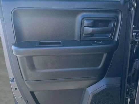 Used 2018 RAM 1500 Express w/ Express Value Package image 20