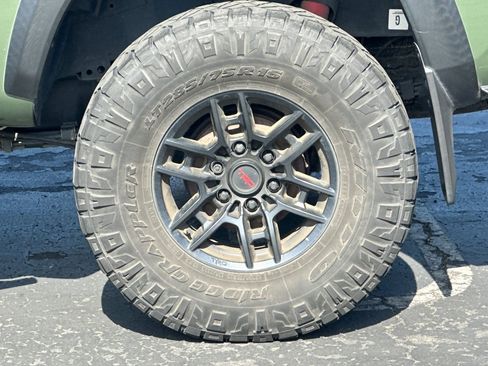Used 2020 Toyota Tacoma TRD Pro AWD/4WD image 43