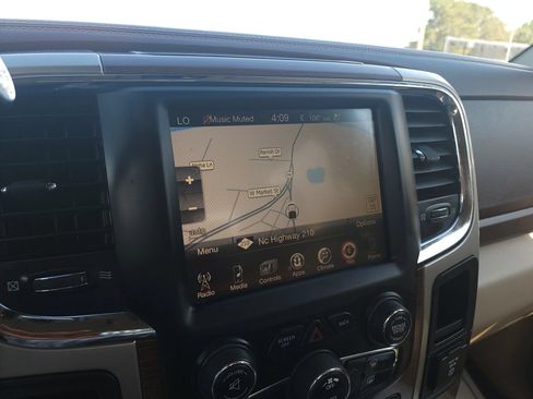 Used 2016 RAM 2500 Laramie RWD image 19