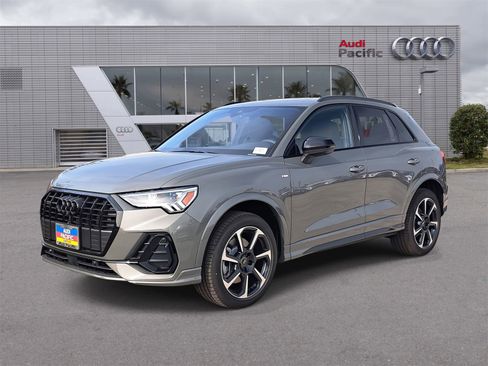 New 2025 Audi Q3 2.0T Premium Plus image 1