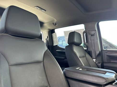 Used 2024 GMC Sierra 1500 SLT image 18