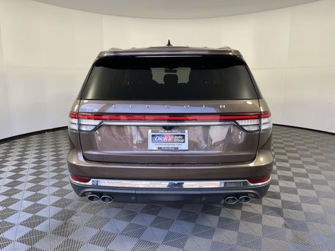 Used 2022 Lincoln Aviator Reserve w/ Equipment Group 201A image 4
