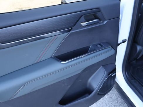 Certified 2024 GMC Acadia AT4 w/ Super Cruise Package image 11