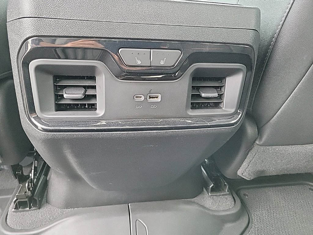 Used 2023 GMC Sierra 1500 AT4 AWD/4WD image 9