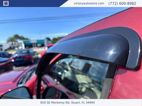 Used 2015 Nissan Frontier SV image 26