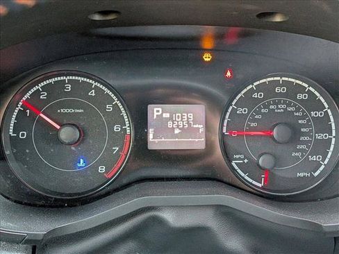 Used 2018 Subaru Crosstrek 2.0i Premium w/ Moonroof Package AWD/4WD image 10