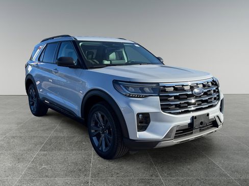 New 2026 Ford Explorer Active w/ Active Comfort Package image 7