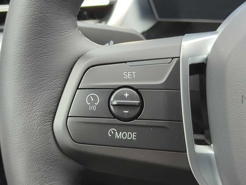 Used 2025 BMW X1 xDrive28i w/ Technology Package image 24