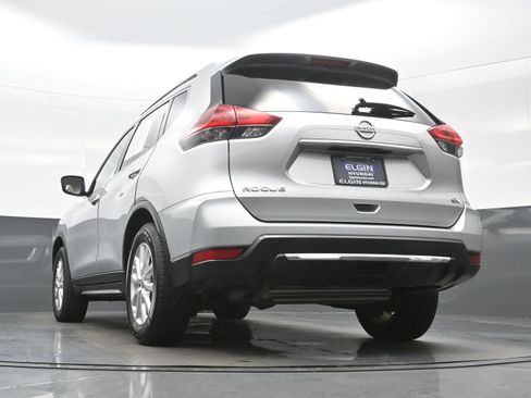 Used 2018 Nissan Rogue SV FWD image 29
