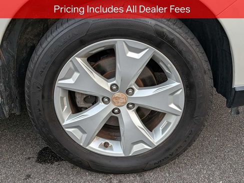 Used 2015 Subaru Forester 2.5i Premium w/ All-Weather Package AWD/4WD image 11