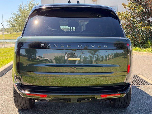 Used 2025 Land Rover Range Rover Long Wheelbase SE AWD/4WD image 8