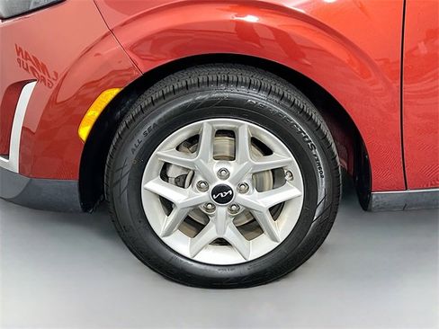 Used 2023 Kia Soul LX w/ LX Technology Package image 24