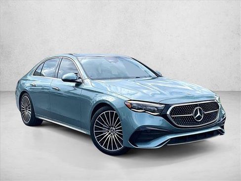 Used 2024 Mercedes-Benz E 350 4MATIC Sedan image 12