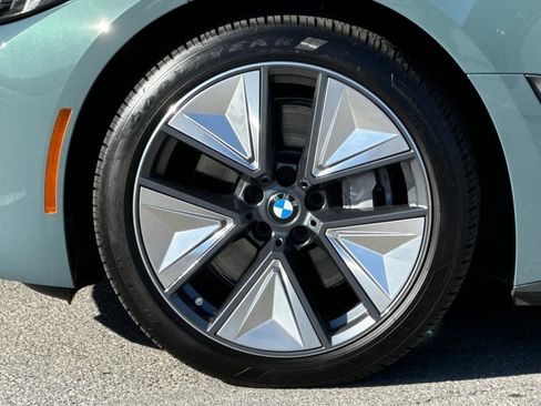 Used 2025 BMW i4 eDrive40 w/ Premium Package image 30