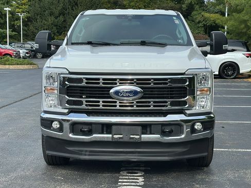 Used 2024 Ford F250 XLT image 3