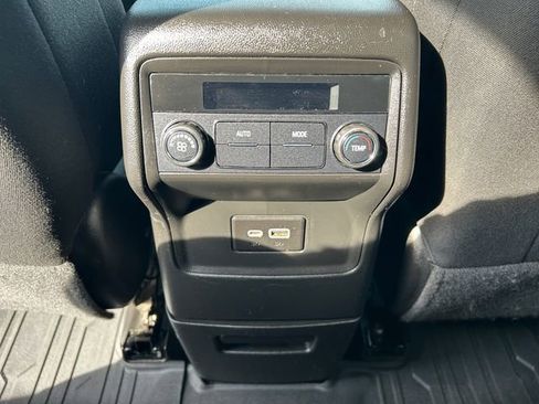 Used 2020 GMC Acadia SLE w/ LPO, Floor Liner Package image 20