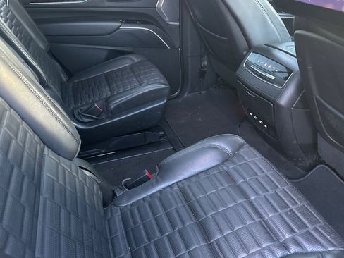 Used 2023 Cadillac Escalade Sport Platinum w/ LPO, ONYX Package image 18