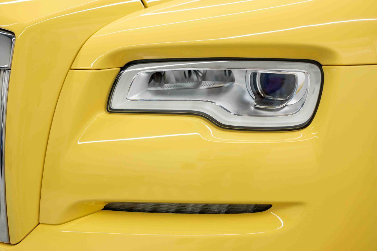 Used 2017 Rolls-Royce Dawn RWD image 19
