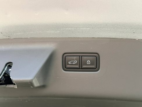 Used 2025 Hyundai Santa Fe Calligraphy image 17