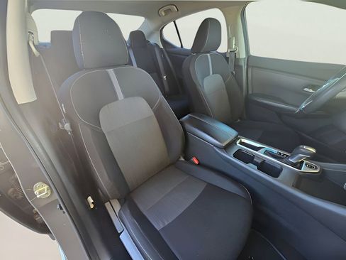 Used 2020 Nissan Sentra SV image 27