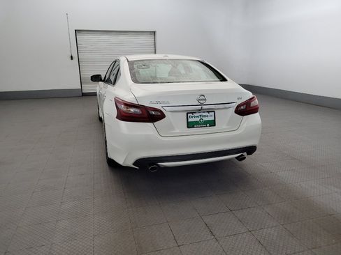 Used 2018 Nissan Altima 2.5 SV w/ 2.5 SV Technology Package FWD image 6