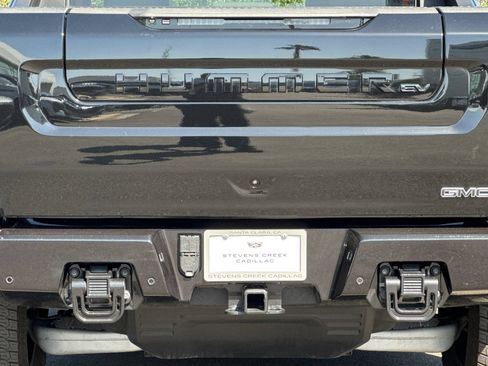 Used 2025 GMC Hummer EV 3X w/ LPO, Dark Essentials Package AWD/4WD image 47