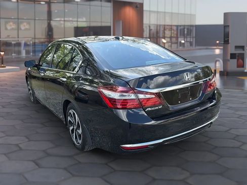 Used 2017 Honda Accord EX-L image 8