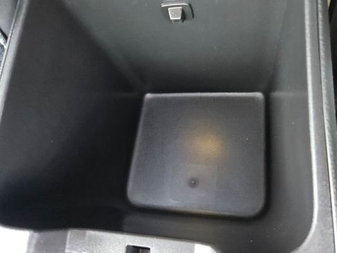 Used 2024 Jeep Grand Cherokee L Limited w/ Luxury Tech Group II image 30