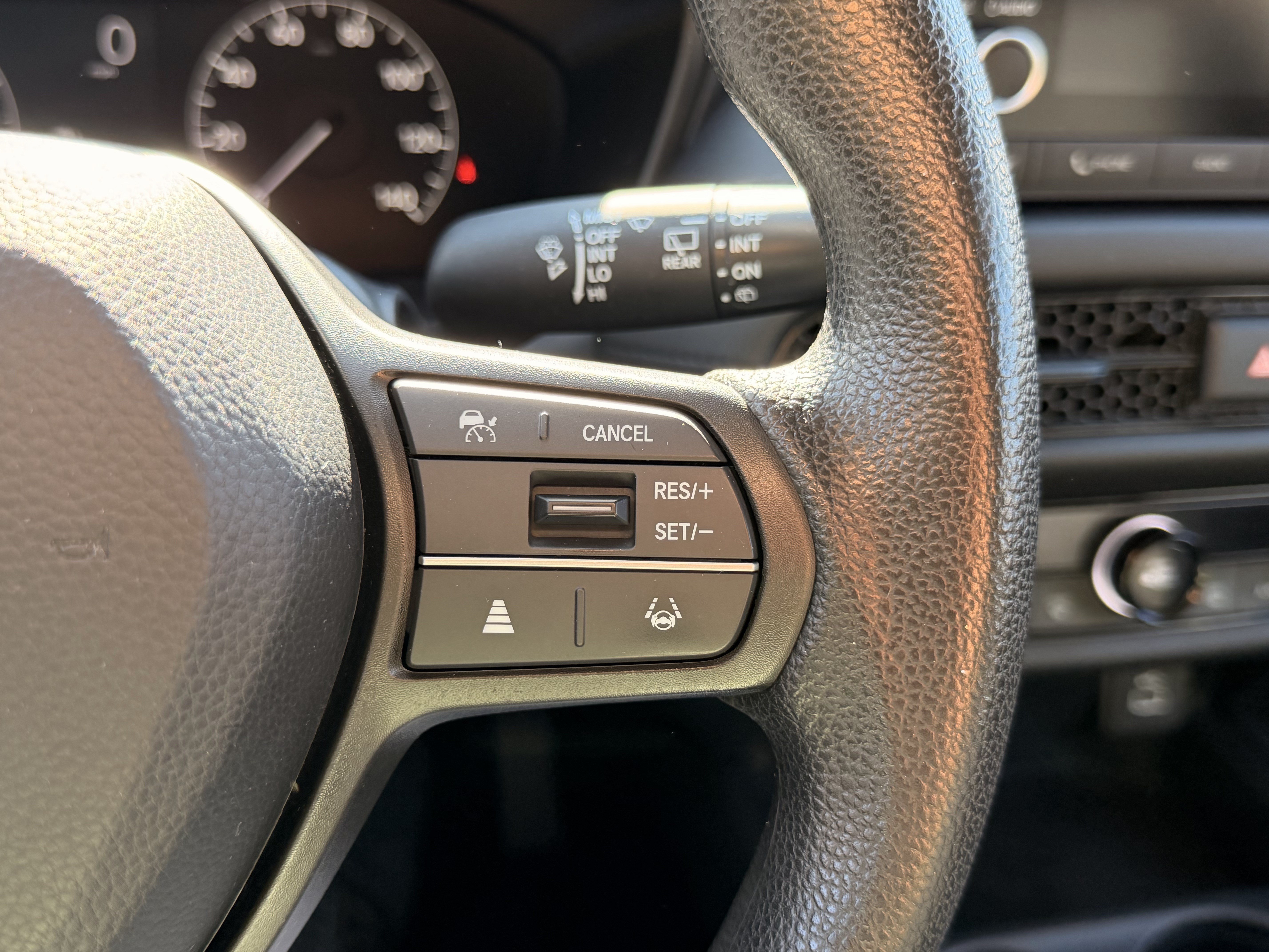 Used 2025 Honda HR-V LX image 24