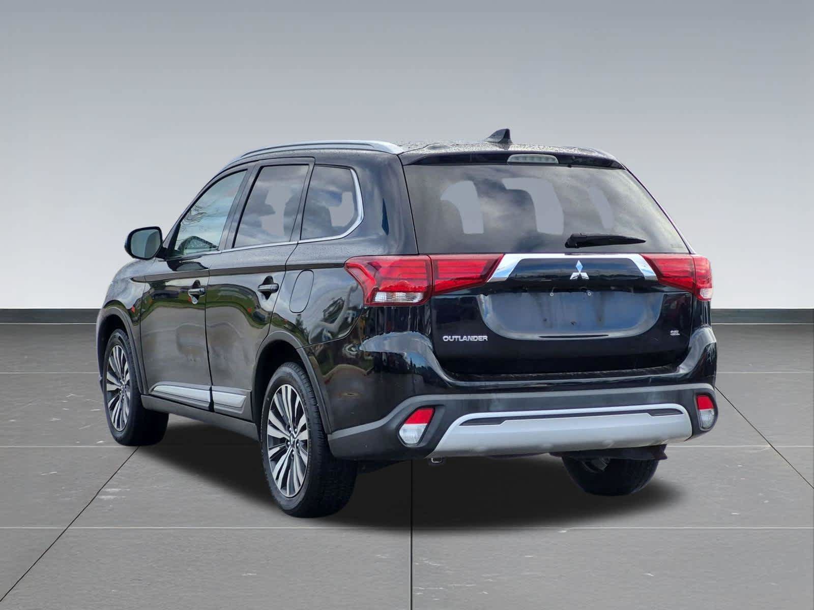 Used 2020 Mitsubishi Outlander SEL AWD/4WD image 4