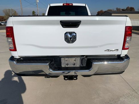 Used 2022 RAM 2500 Tradesman w/ Chrome Appearance Group AWD/4WD image 17