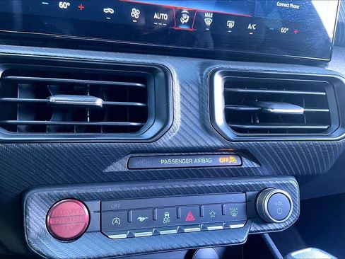 Used 2025 Ford Mustang Coupe image 32