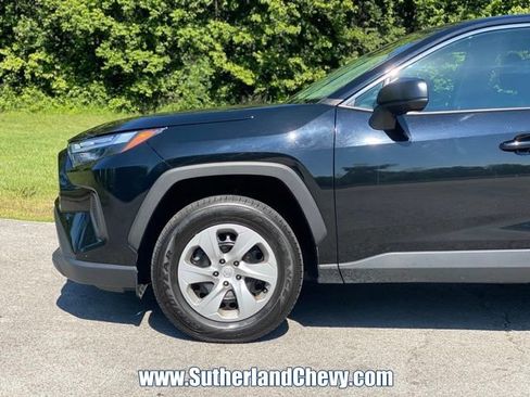 Used 2024 Toyota RAV4 LE AWD/4WD image 10