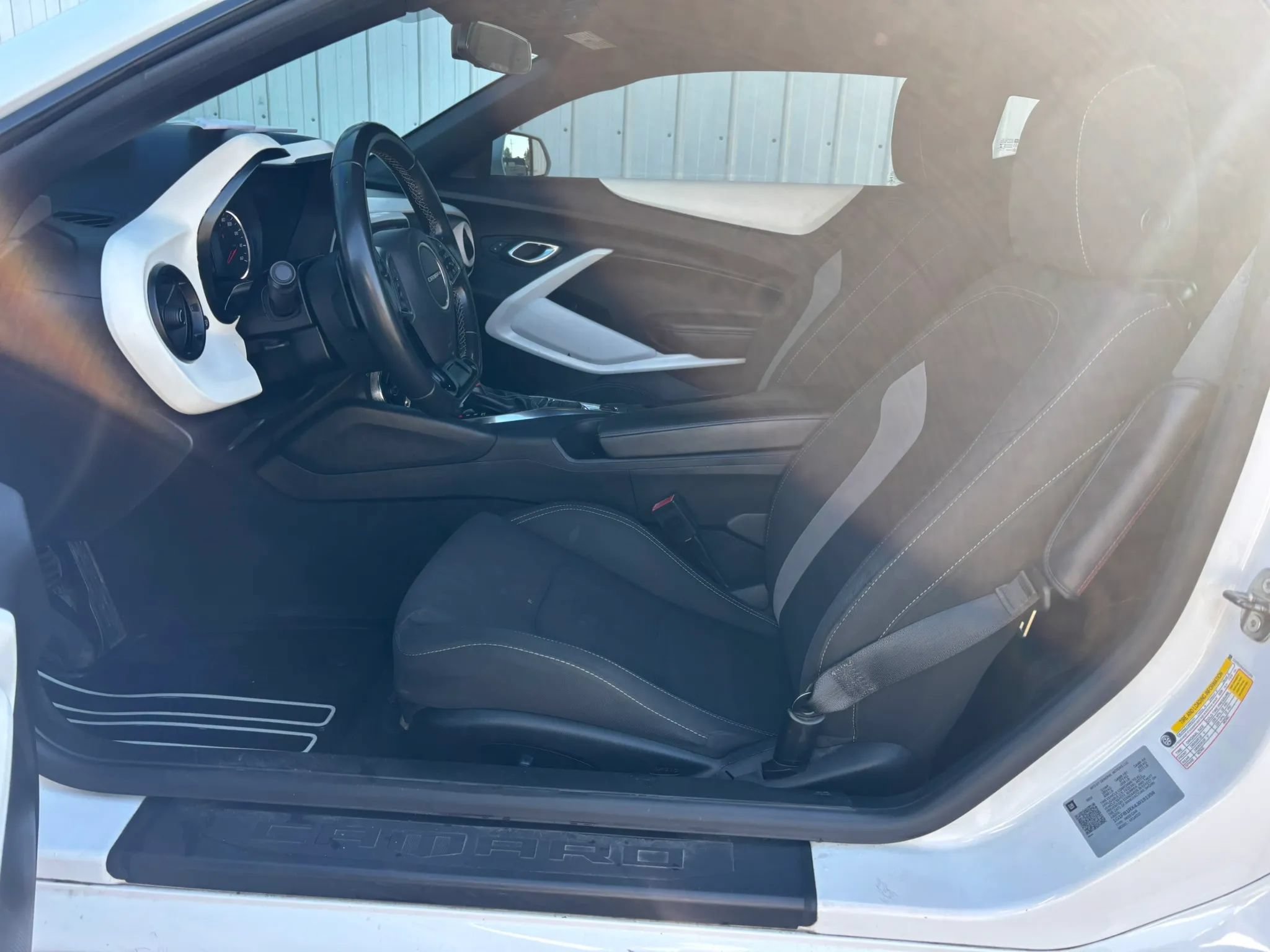 Used 2018 Chevrolet Camaro LT RWD image 16