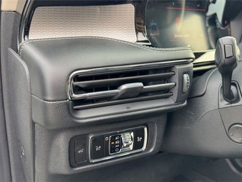 New 2026 Lincoln Corsair Reserve image 24