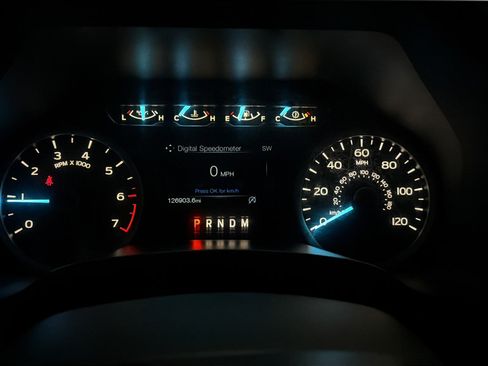 Used 2019 Ford F150 XLT w/ Equipment Group 302A Luxury AWD/4WD image 21
