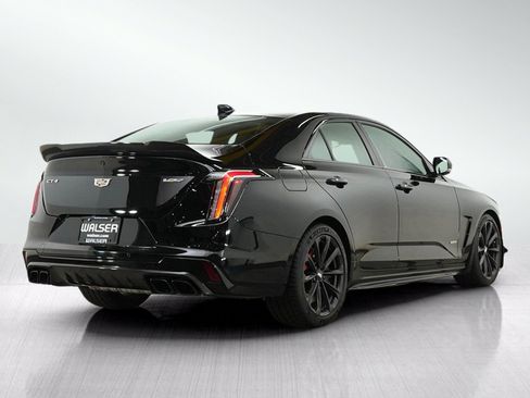 Used 2022 Cadillac CT4 V Blackwing w/ Carbon Fibre 1 Package RWD image 5