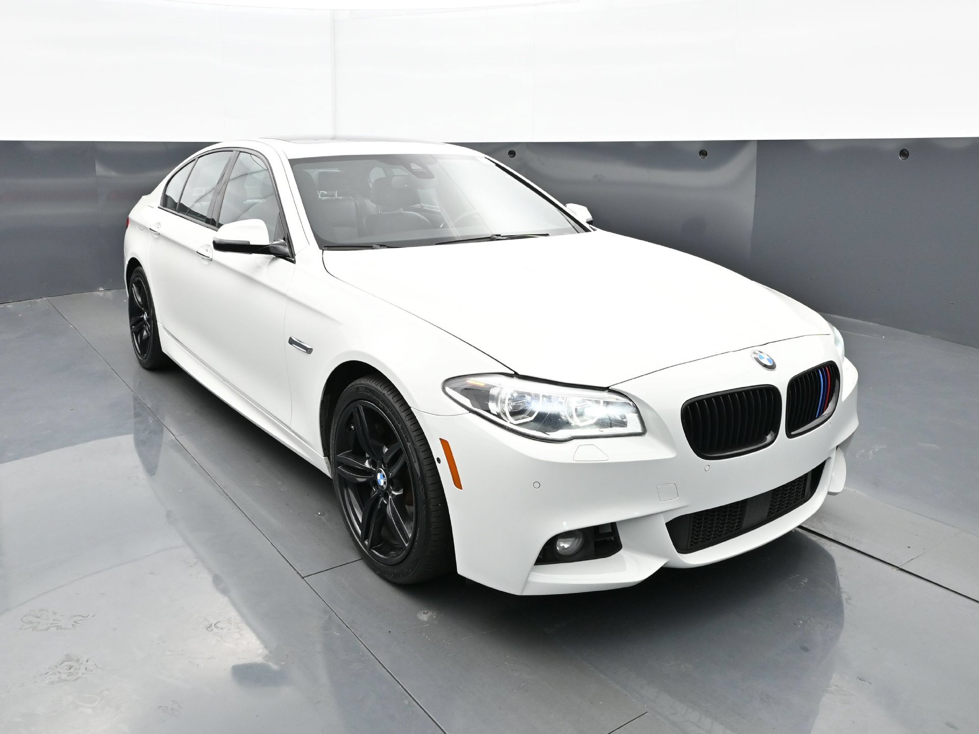 Used 2016 BMW 535i xDrive Sedan AWD/4WD image 11
