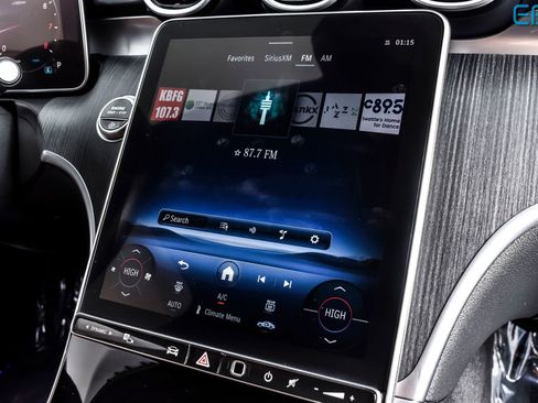 Used 2025 Mercedes-Benz C 300 4MATIC Sedan image 27