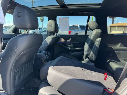 Used 2022 Mercedes-Benz GLS 450 4MATIC image 14