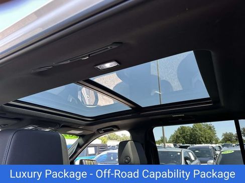 Certified 2022 Chevrolet Suburban Z71 w/ Off-Road Capability Package AWD/4WD image 16