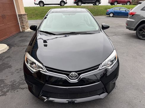 Used 2016 Toyota Corolla LE FWD image 3