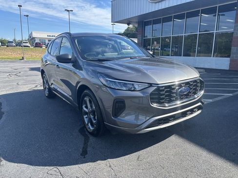 Used 2023 Ford Escape ST-Line w/ Tech Pack #1 image 1