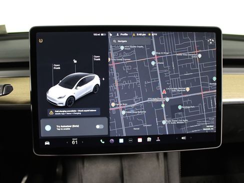 Used 2021 Tesla Model Y Long Range image 14