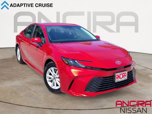 Used 2026 Toyota Camry LE w/ Convenience Package FWD image 1