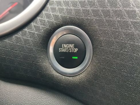 Used 2025 Chevrolet Malibu LT FWD image 32