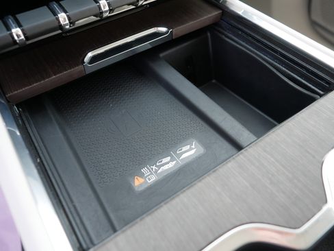 Certified 2025 GMC Acadia Denali w/ Super Cruise Package image 31