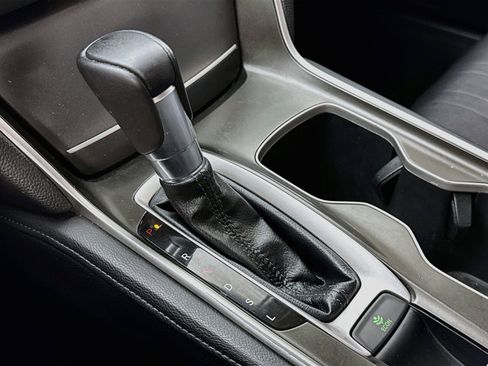 Used 2018 Honda Accord EX-L image 16
